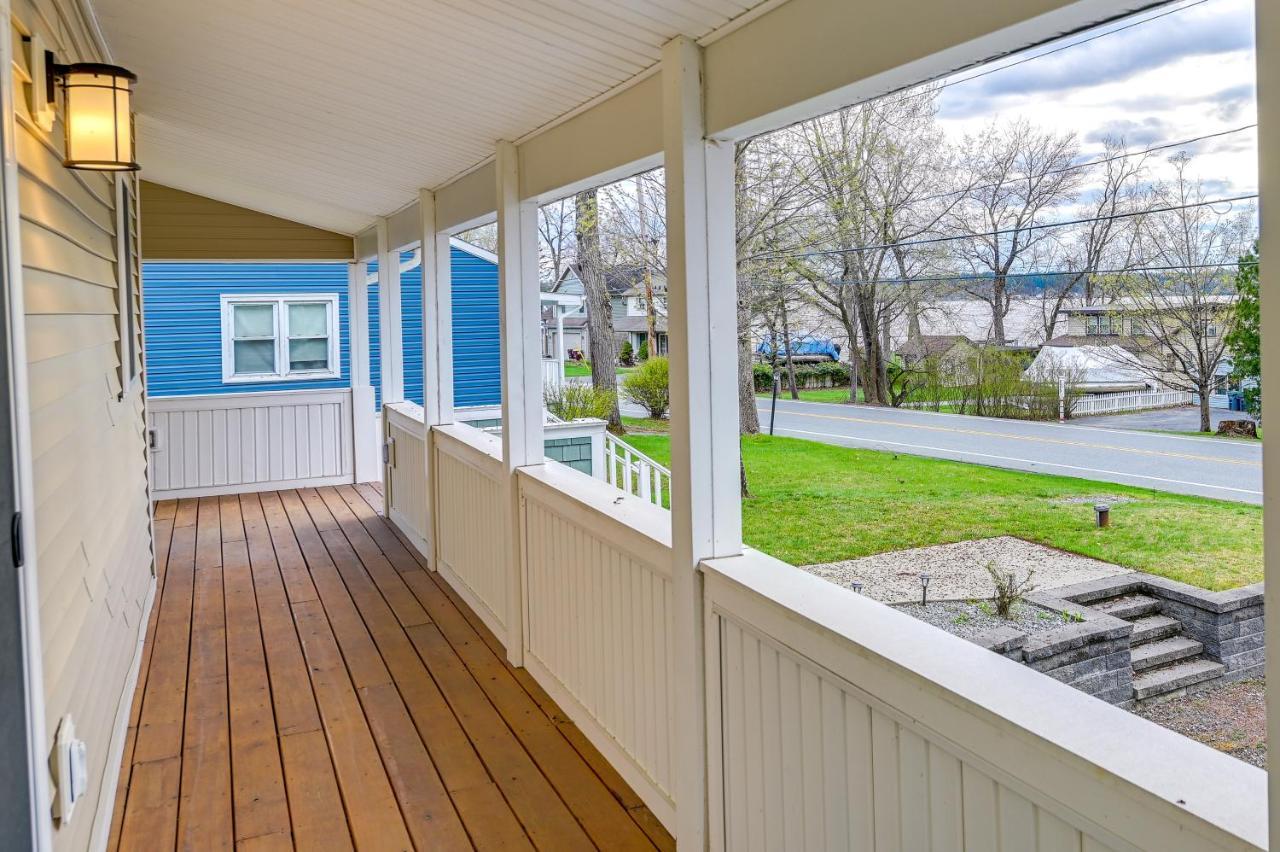 Saratoga Springs Vacation Rental With Lake Views! Exterior photo